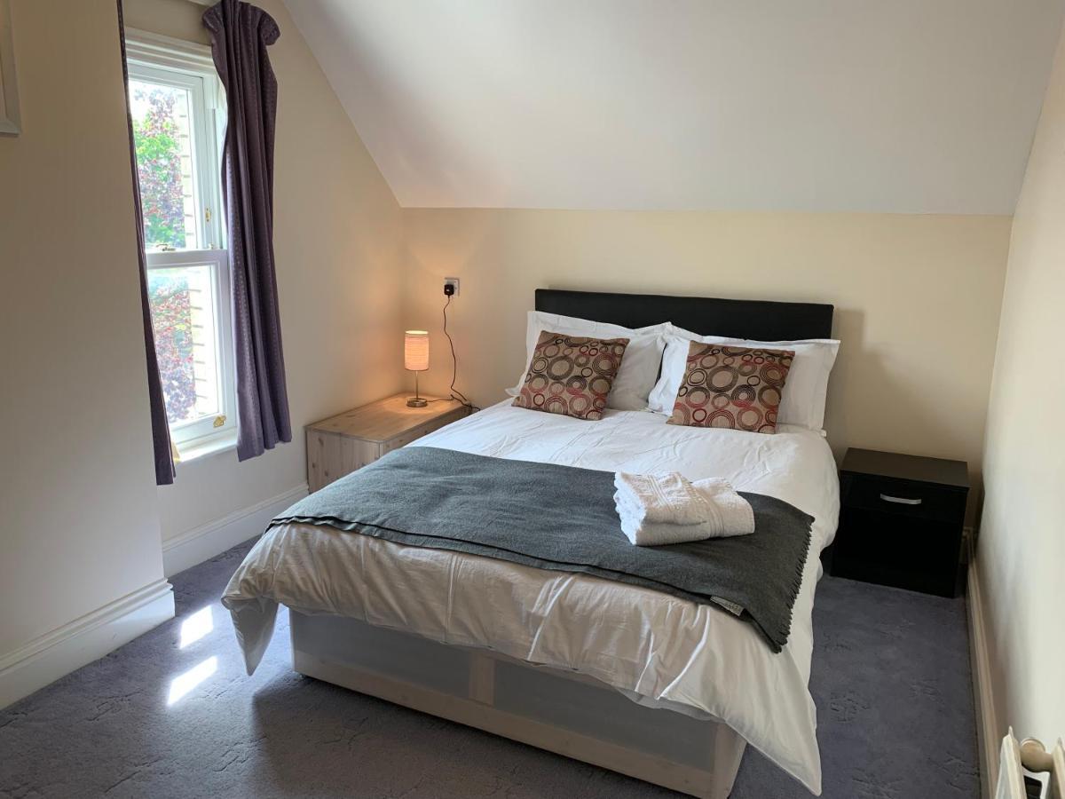 Spacious 5 Bedroom Apartment Ideal For Contractors By Beds Away Short Lets & Serviced Accommodation Oxford With Parking In Iffley Exterior photo